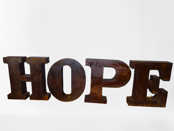 HOPE  Sculpture les lettres de HOPE en métal