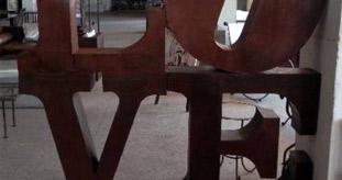 Sculpture LOVE